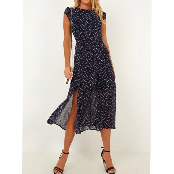 Showpo. Dresses & Skirts - Showpo Got My Attention Dress in Navy Print